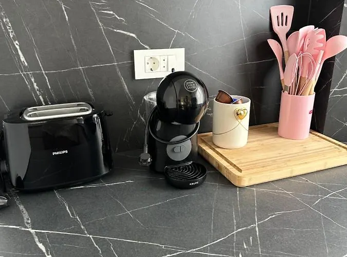 Apartma Sarah's Happy Place