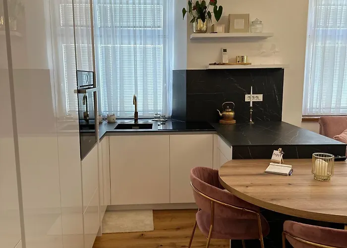 Apartma Sarah's Happy Place * Bled